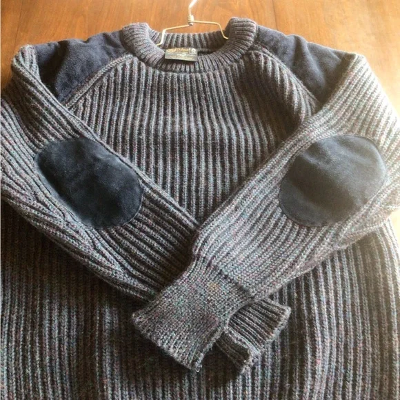 Men's Wool Navy Scottish Sweater by Maban of Scotland
